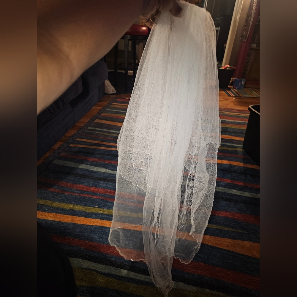 Sequin Ruffle High-Low wedding dress with Veil - Picture 5 of 12